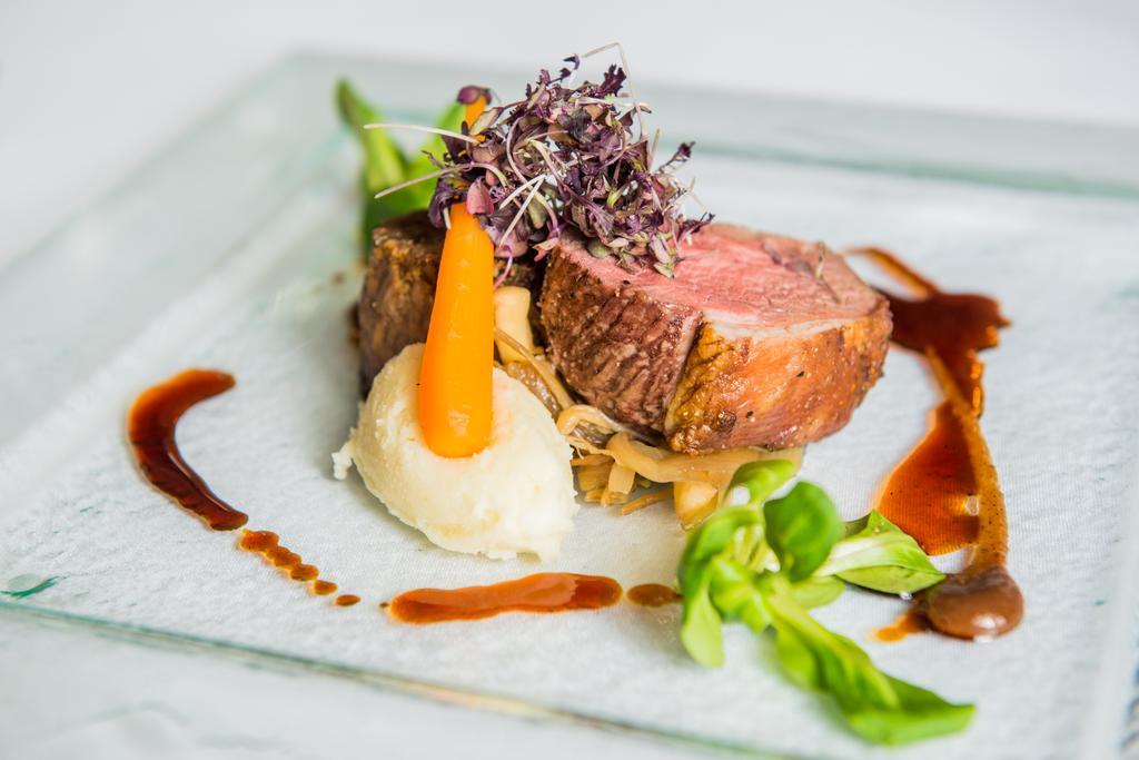 The Coed-Y-Mwstwr Hotel Bridgend  Ngoại thất bức ảnh